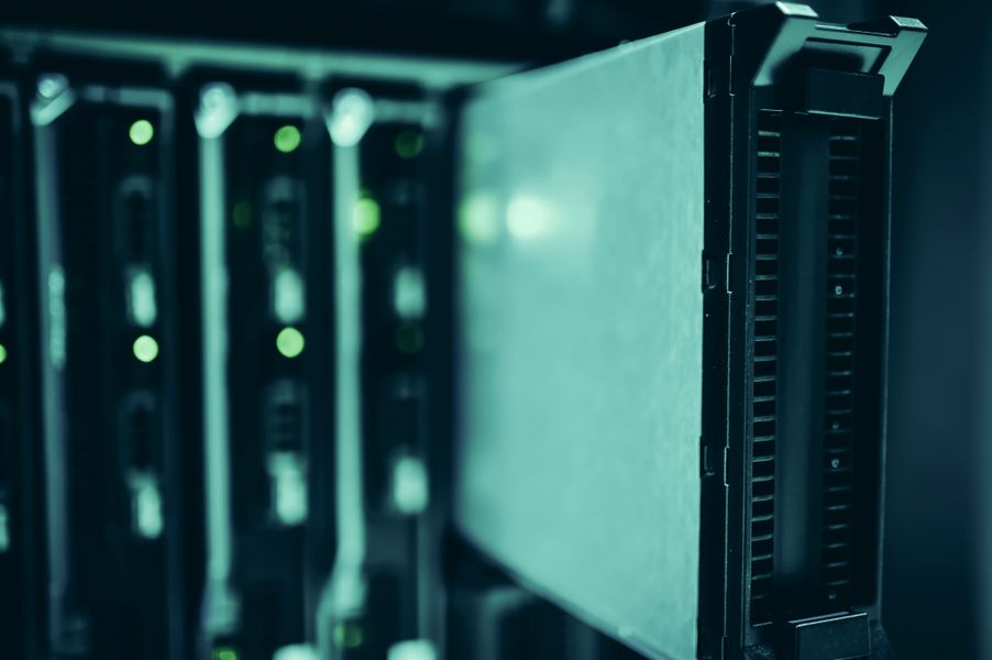 Elementor Hosting vs Hostinger: Budget vs Managed 2026   